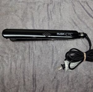 Rusk Ctc Professional Straight Iron Technology Str8 450 1 1/4 Inch Plates Titan